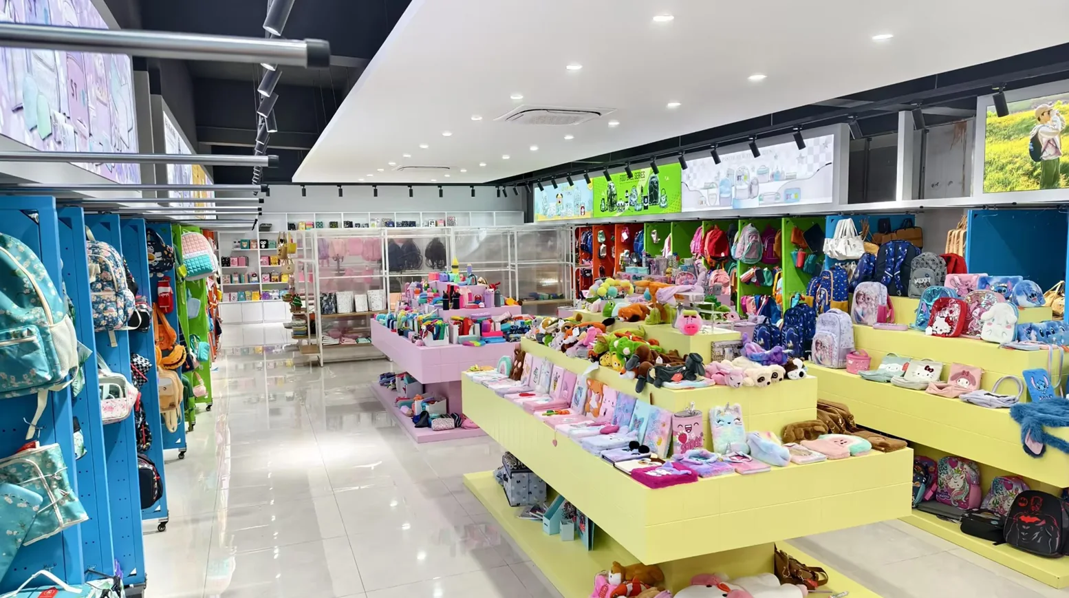 Ningbo Happiness sample room with bags and stationery